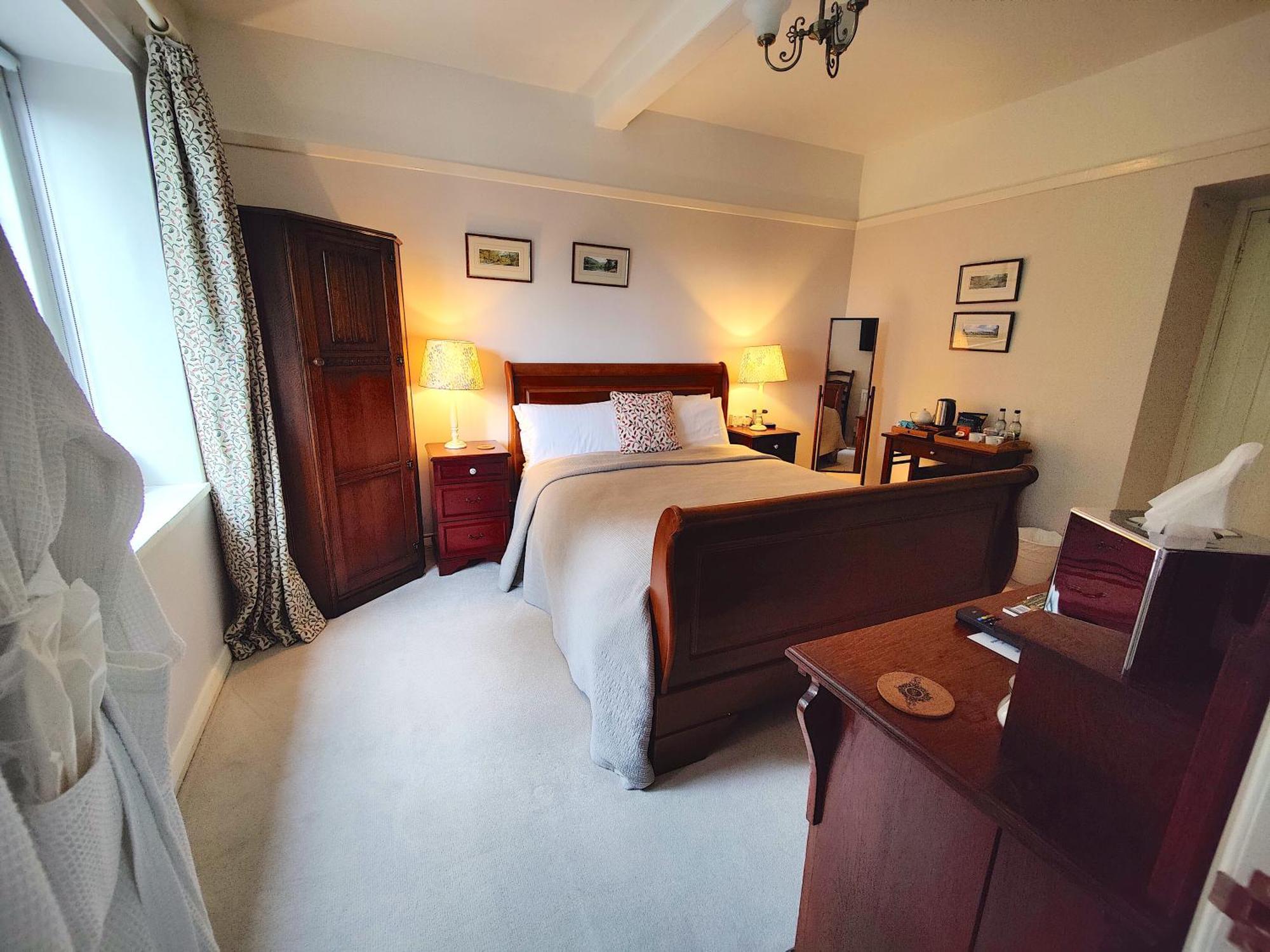 Luxury Bed And Breakfast At Bossington Hall In Exmoor, Somerset 폴록 객실 사진